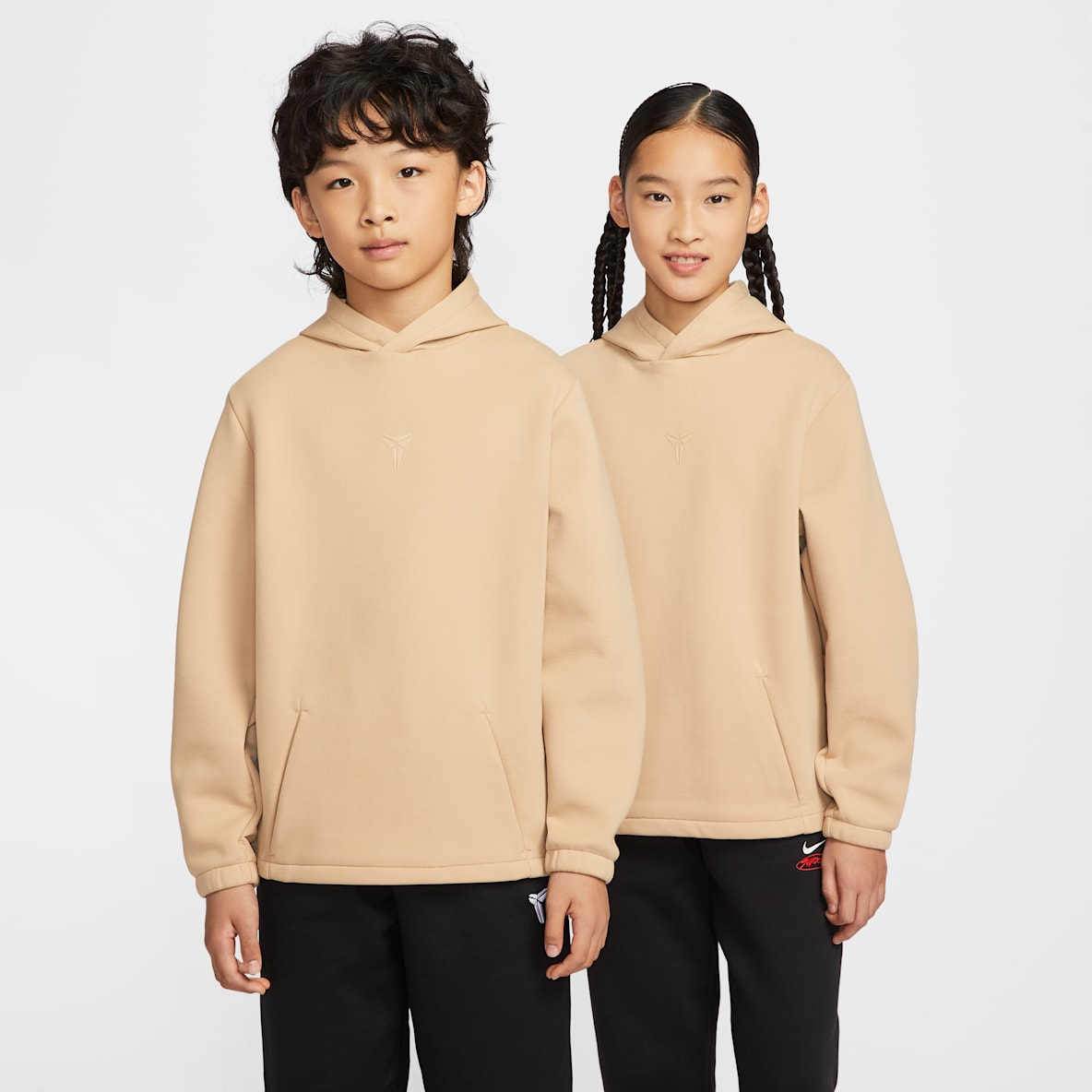 コービー ジュニア Dri-FIT プルオーバー バスケットボールパーカー