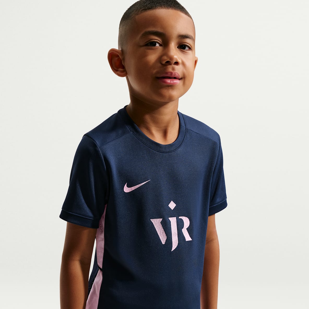 Vini Jr. Academy Older Kids' Nike Dri-FIT Short-Sleeve Football Top