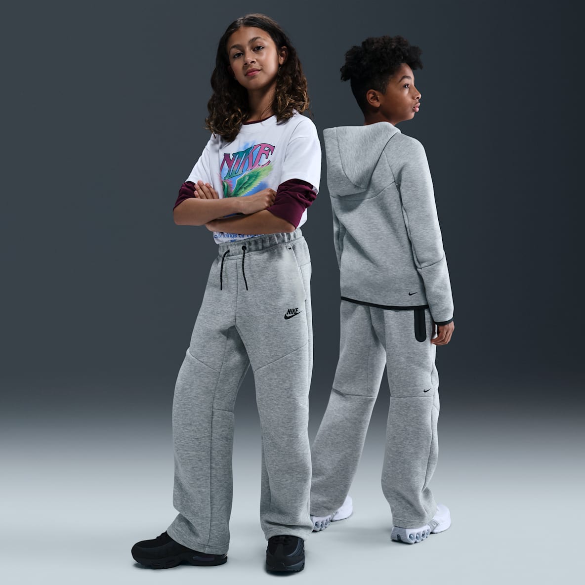 Nike Sportswear Tech Fleece Big Kids' (Boys') Open-Hem Trousers