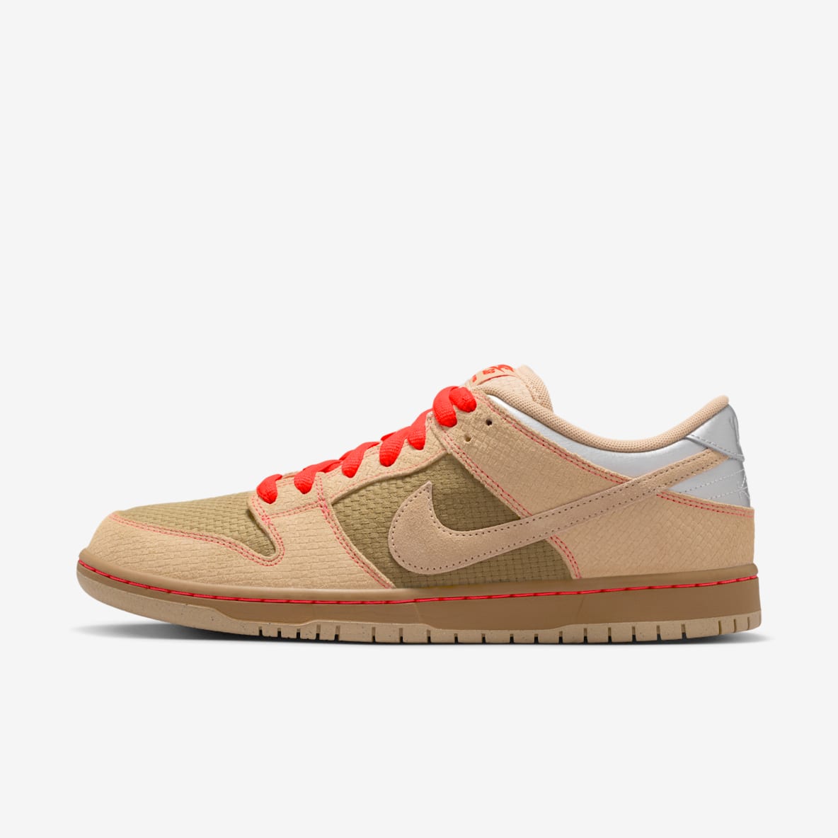 Nike SB Dunk Low Pro Skate Shoes