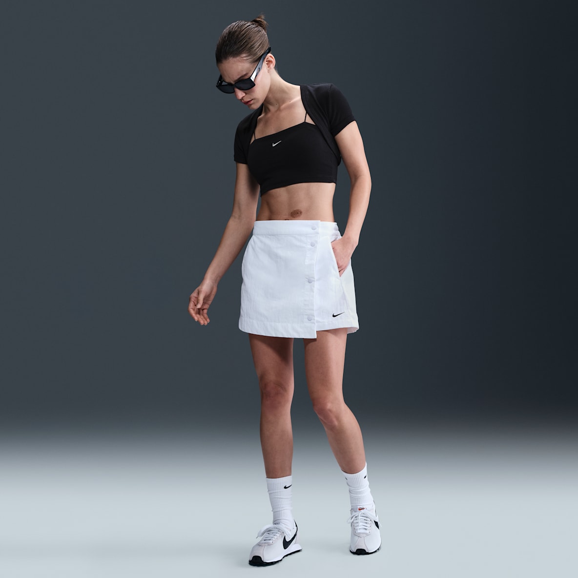 Nike Sportswear Essential Skort de tejido Woven para mujer
