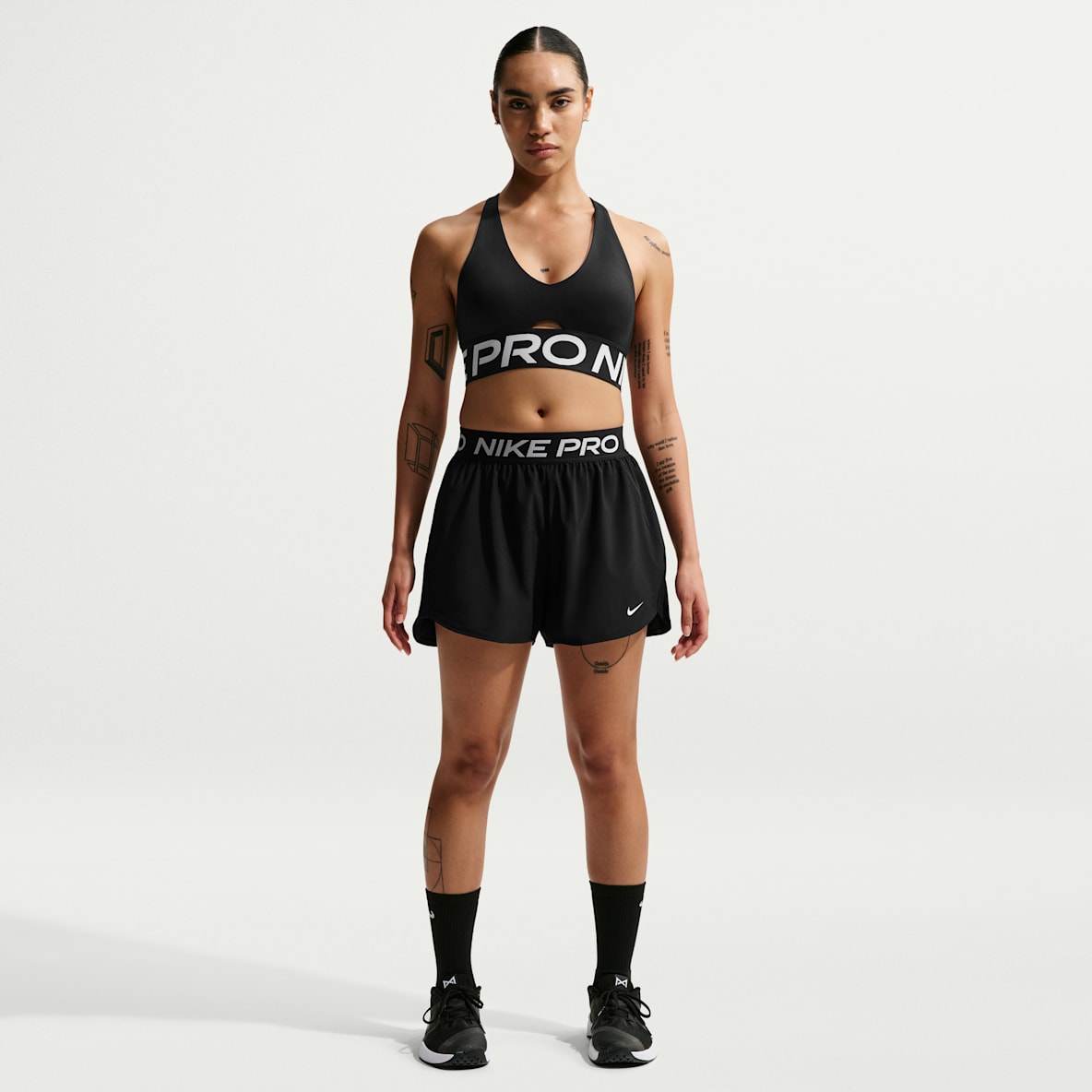 Nike Pro Women's Dri-FIT Mid-Rise Brief-Lined 7.5cm (approx.) Woven Shorts