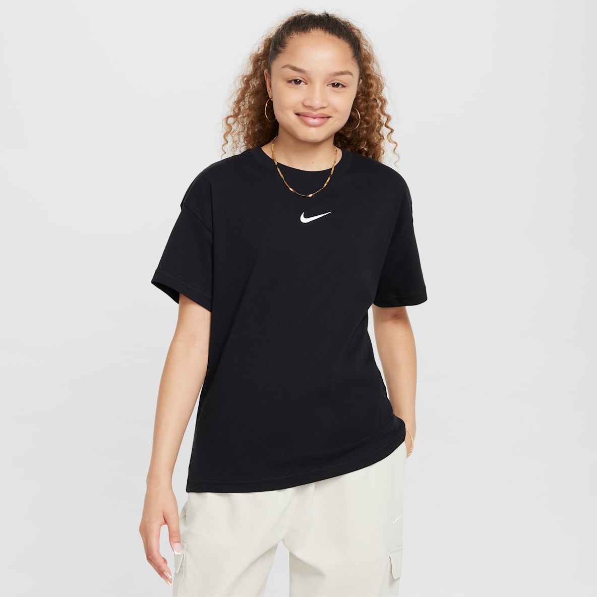 Nike Sportswear Essential Older Kids' (Girls') T-Shirt