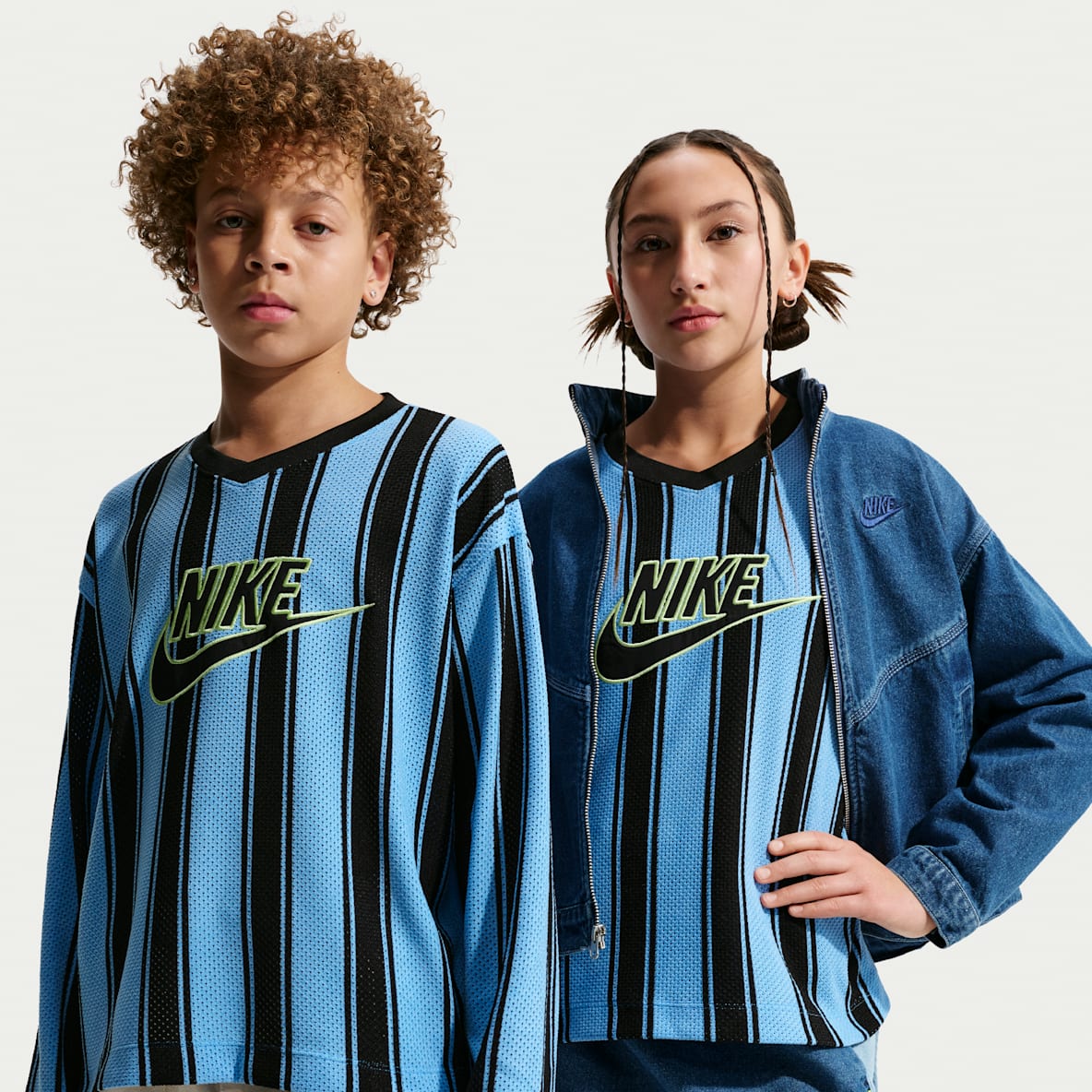 Nike Sportswear Collection Older Kids' Long-Sleeve Mesh Jersey