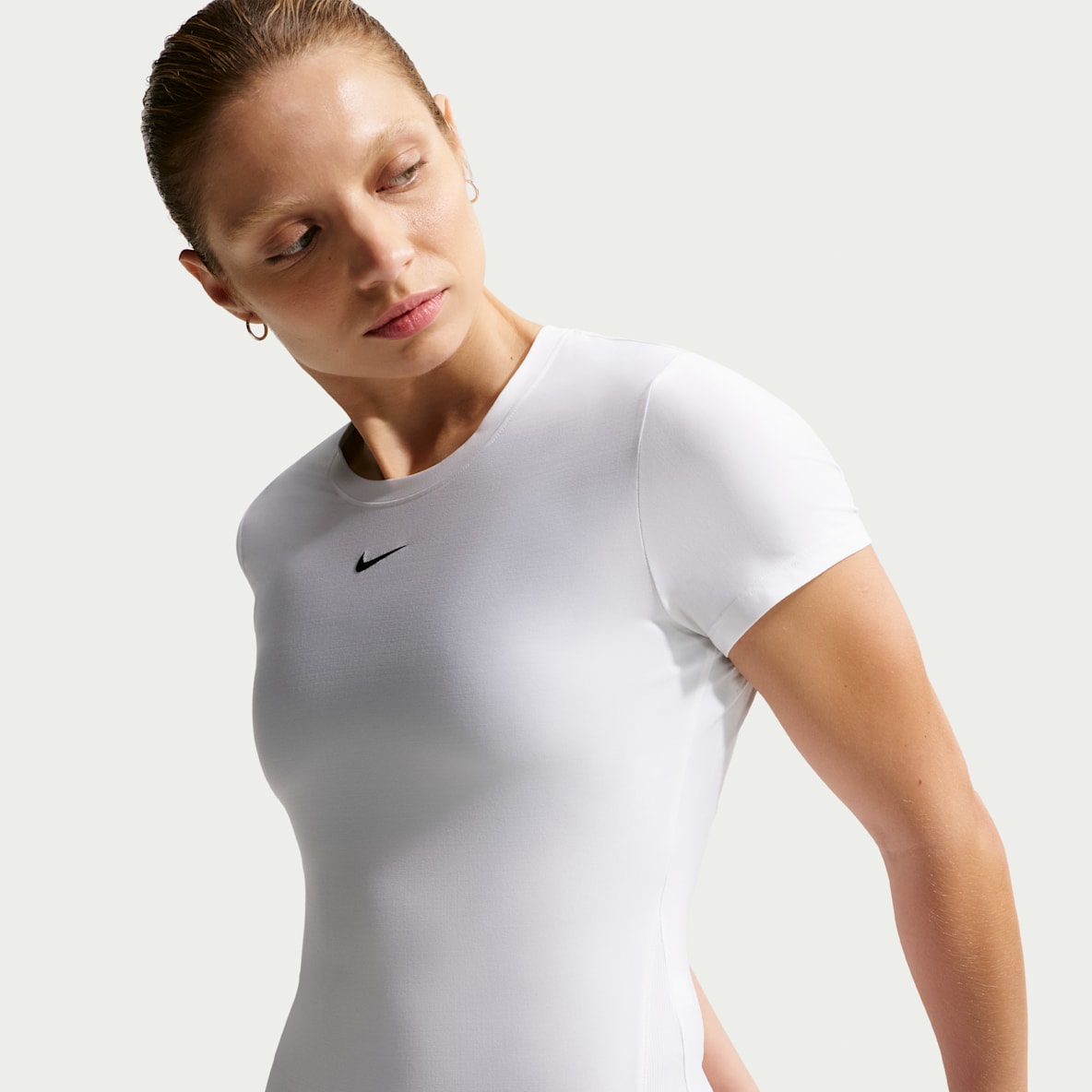 Nike Victory Playera de tennis de manga corta Dri-FIT para mujer