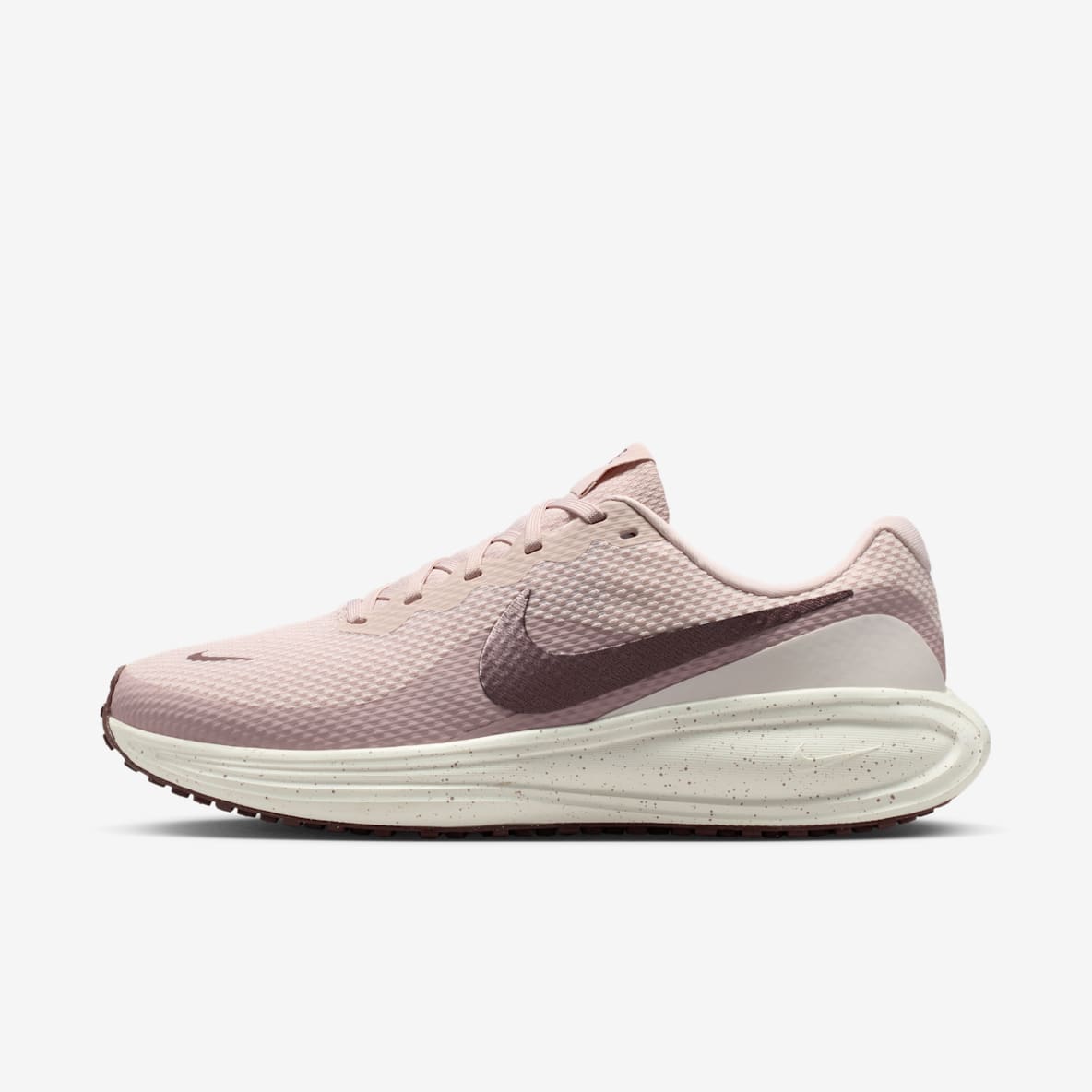 Nike Revolution 8 SE Tenis de correr en pavimento para mujer
