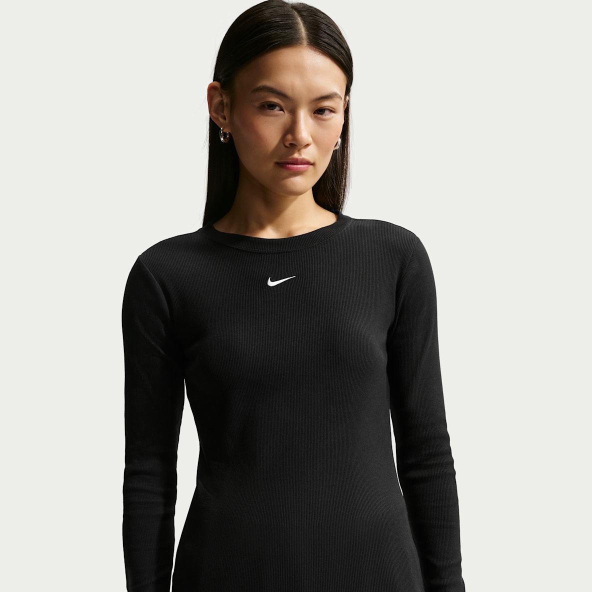 Nike Sportswear T-shirt côtelé à manches longues ajusté pour femme