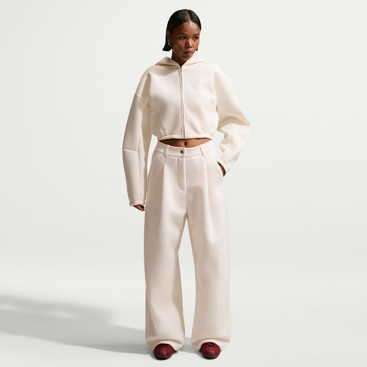 Nike Pregame Fleece Women's Loose Mid-Rise Trousers