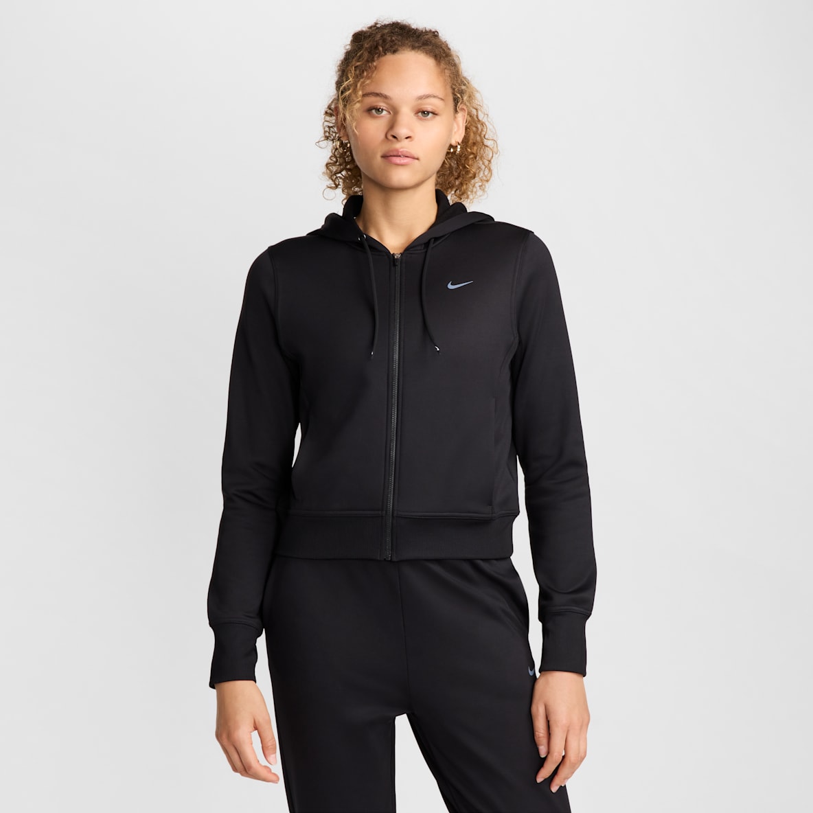 Nike Therma-FIT One Sudadera con gorro de cierre completo para mujer