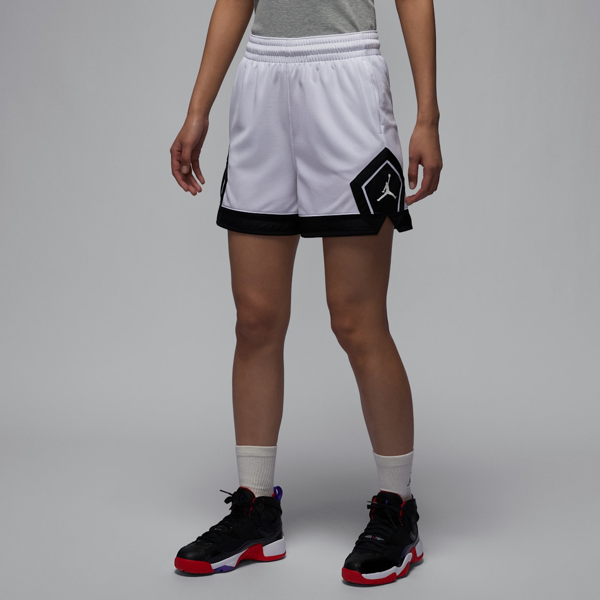 Jordan Sport Women's 4" Diamond Shorts