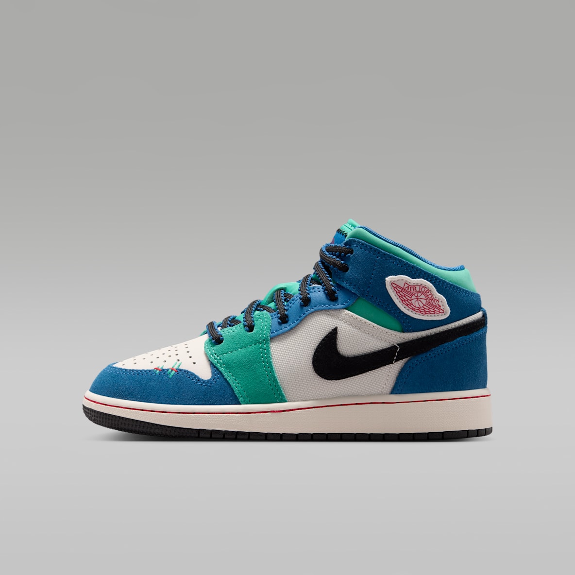 Air Jordan 1 Mid SE Big Kids' Shoes