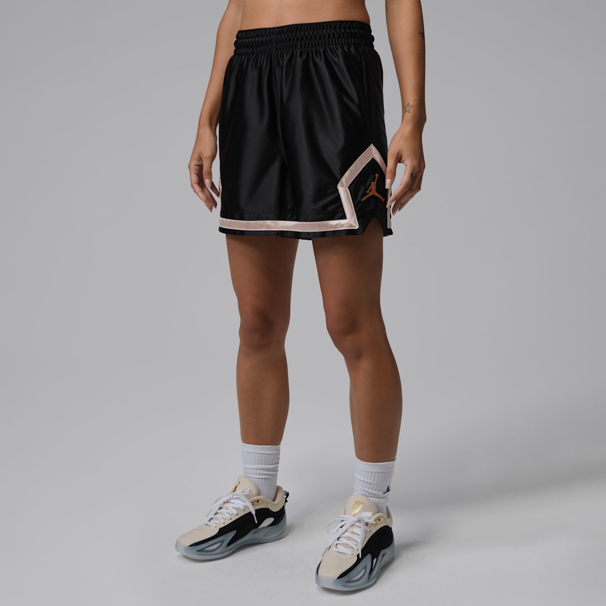 Jordan Sport Women's Dri-FIT 10cm (approx.) Diamond Shorts