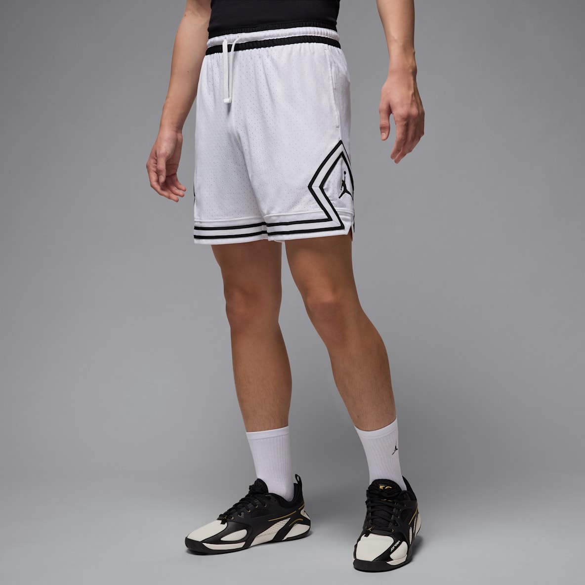 Jordan Sport Men's Dri-FIT Mesh Diamond Shorts