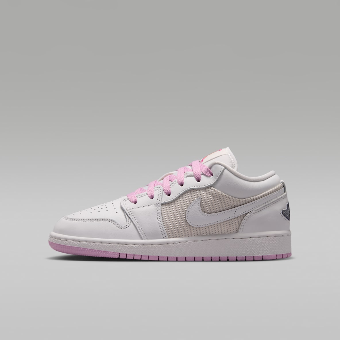 Air Jordan 1 Low SE Older Kids' Shoes