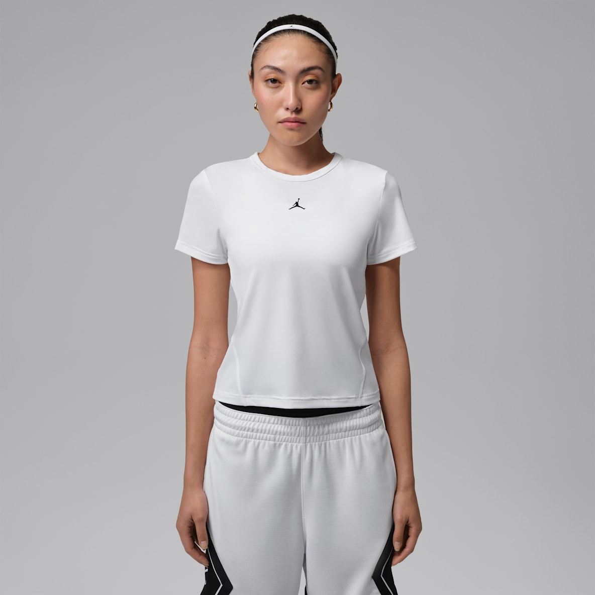 ジョーダン スポーツ エッセンシャル ウィメンズ Dri-FIT ショートスリーブ トップ