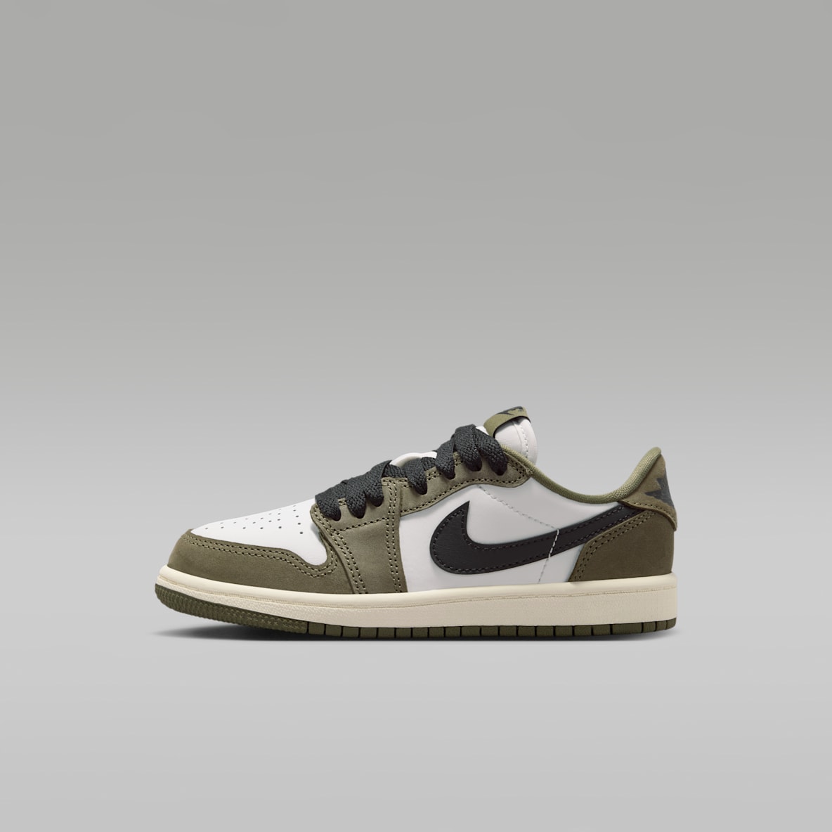 Air Jordan 1 Retro Low 'Medium Olive and Summit White' Younger Kids' Shoes
