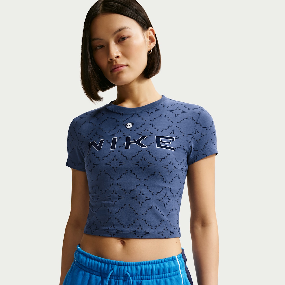 Nike Sportswear Chill Knit Women's Slim Cropped T-Shirt