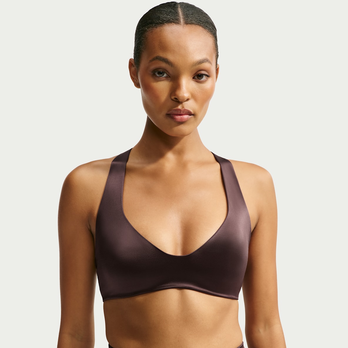 NikeSKIMS Satin Shine Bra con escote profundo para mujer