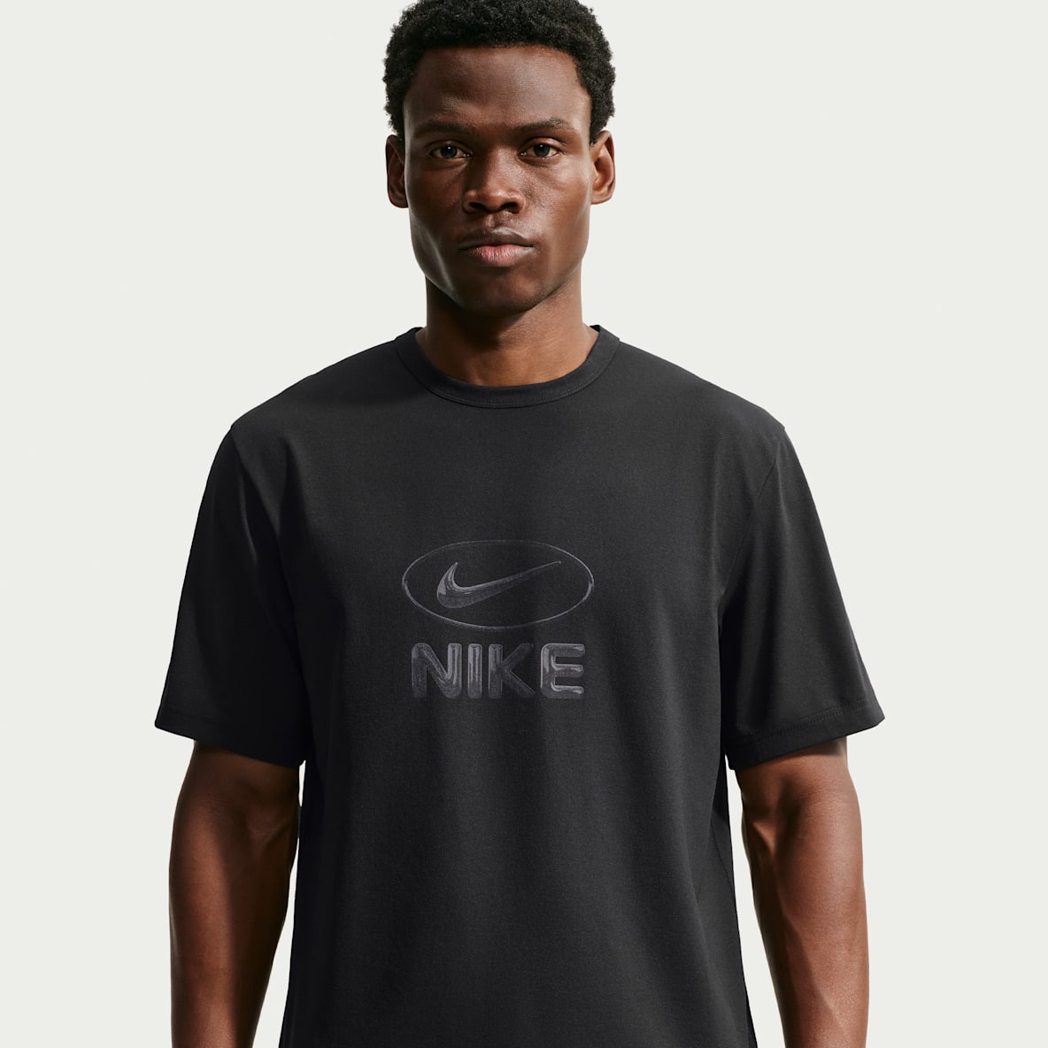 Nike Hyverse Playera de entrenamiento Dri-FIT con protección contra los rayos UV para hombre