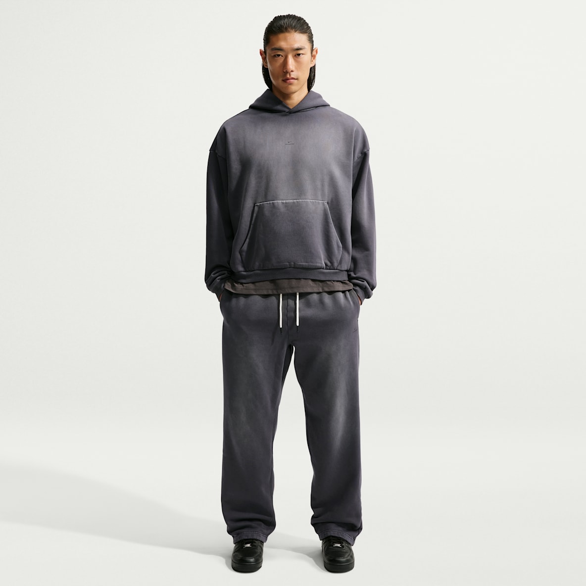 Nike Standard Issue Men's Brushed Heavy Oversized Basketball Trousers