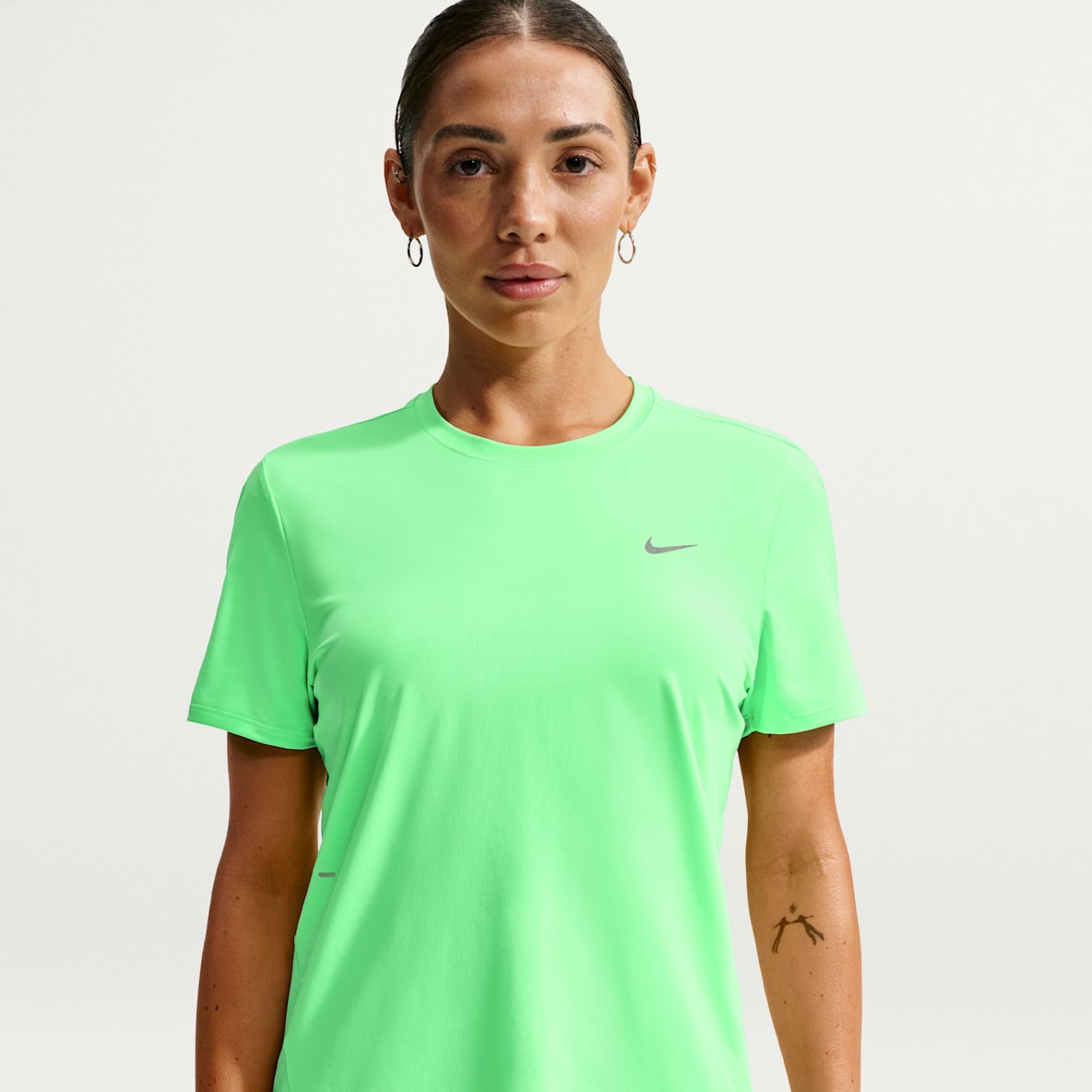 Nike Swift Playera de correr de manga corta Dri-FIT para mujer