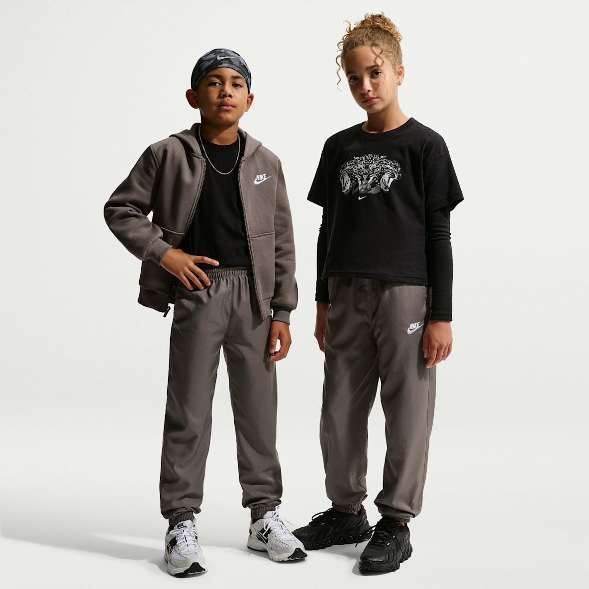 Nike Sportswear Club Older Kids' Woven Joggers