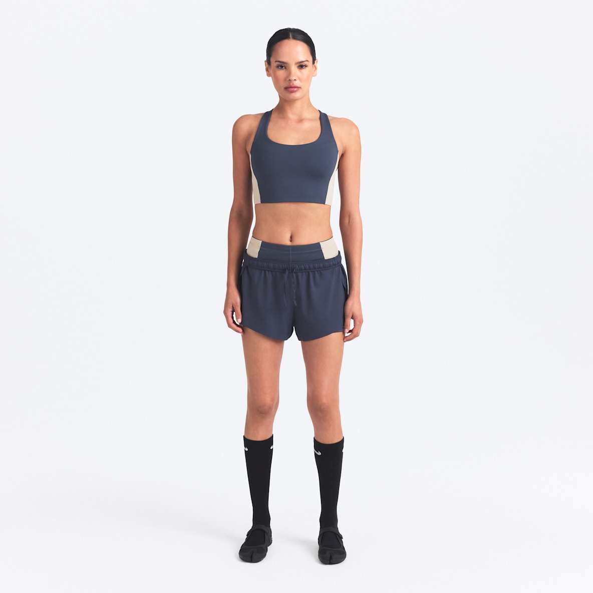 NikeSKIMS Airy Minishorts para mujer