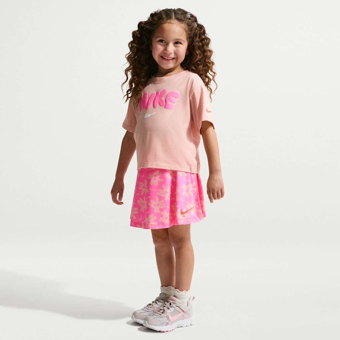 Nike Bold Play Conjunto de 2 piezas con skort Dri-FIT para niños talla pequeña