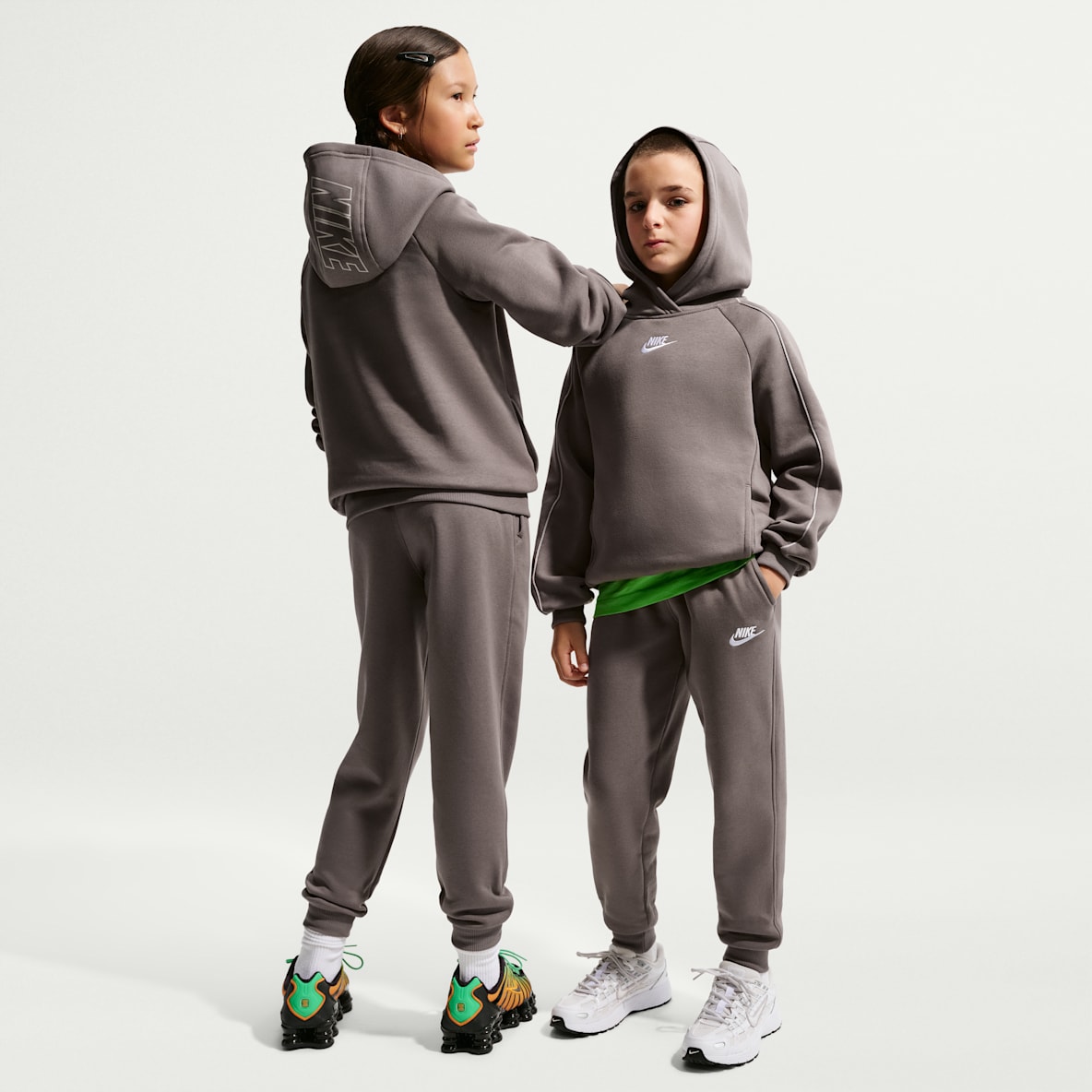 Nike Sportswear Club Fleece Older Kids' Hooded Tracksuit