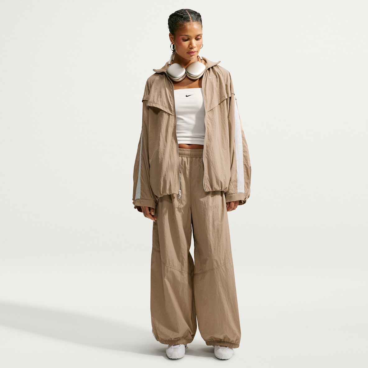 Nike Sportswear Women's Oversized High-Waisted Balloon Track Pants
