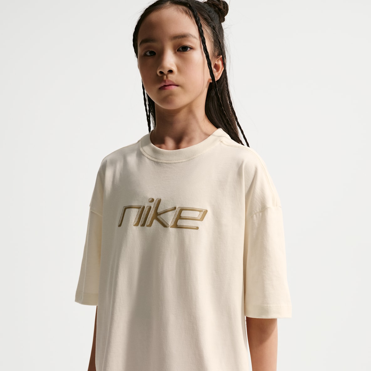 Nike Sportswear Older Kids' (Girls') Oversized T-Shirt