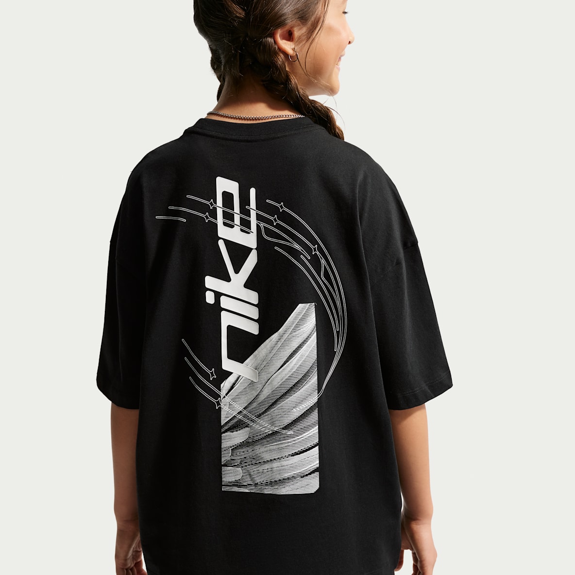Nike Sportswear Older Kids' Oversized T-Shirt