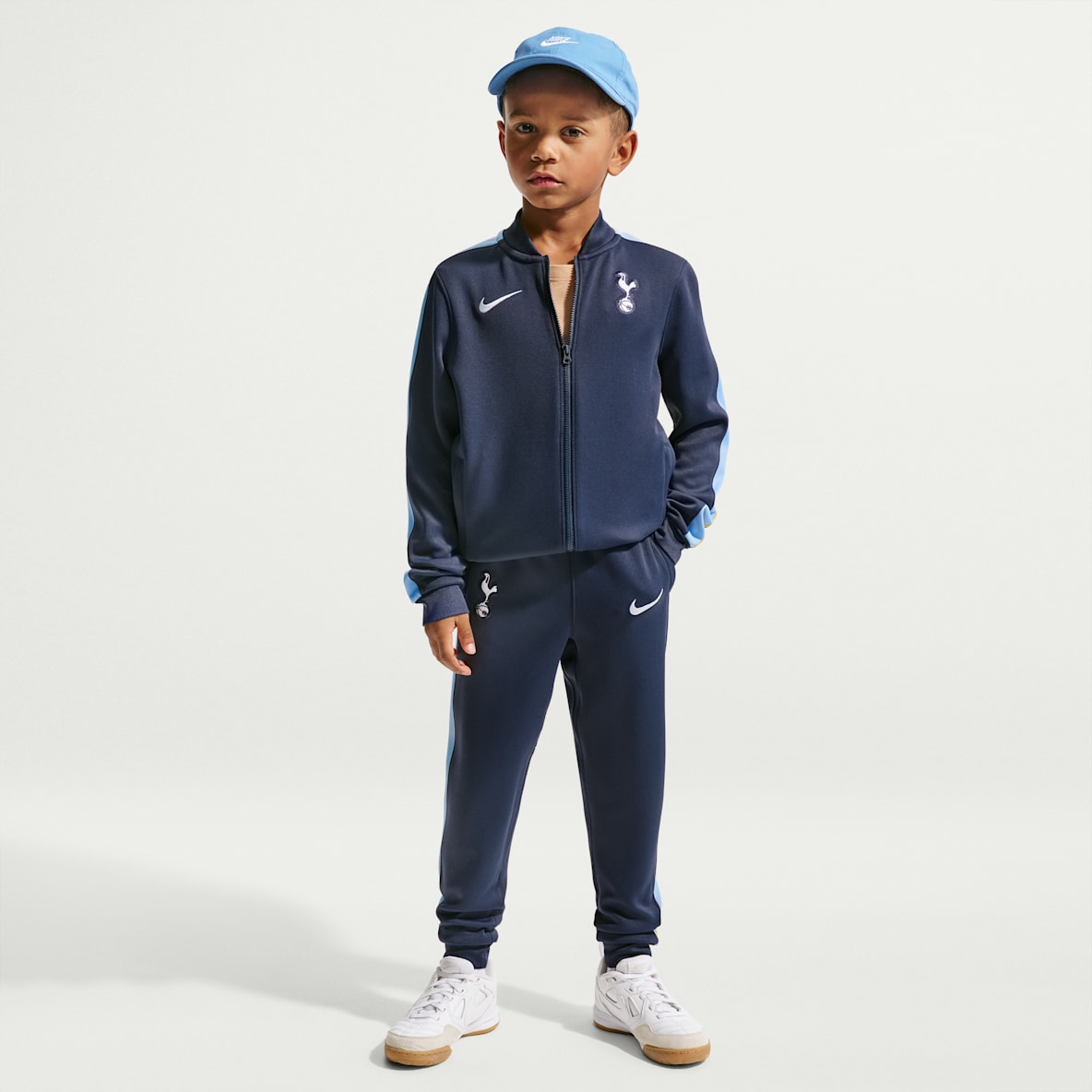 Tottenham Hotspur Strike Younger Kids' Nike Dri-FIT Football Knit Tracksuit