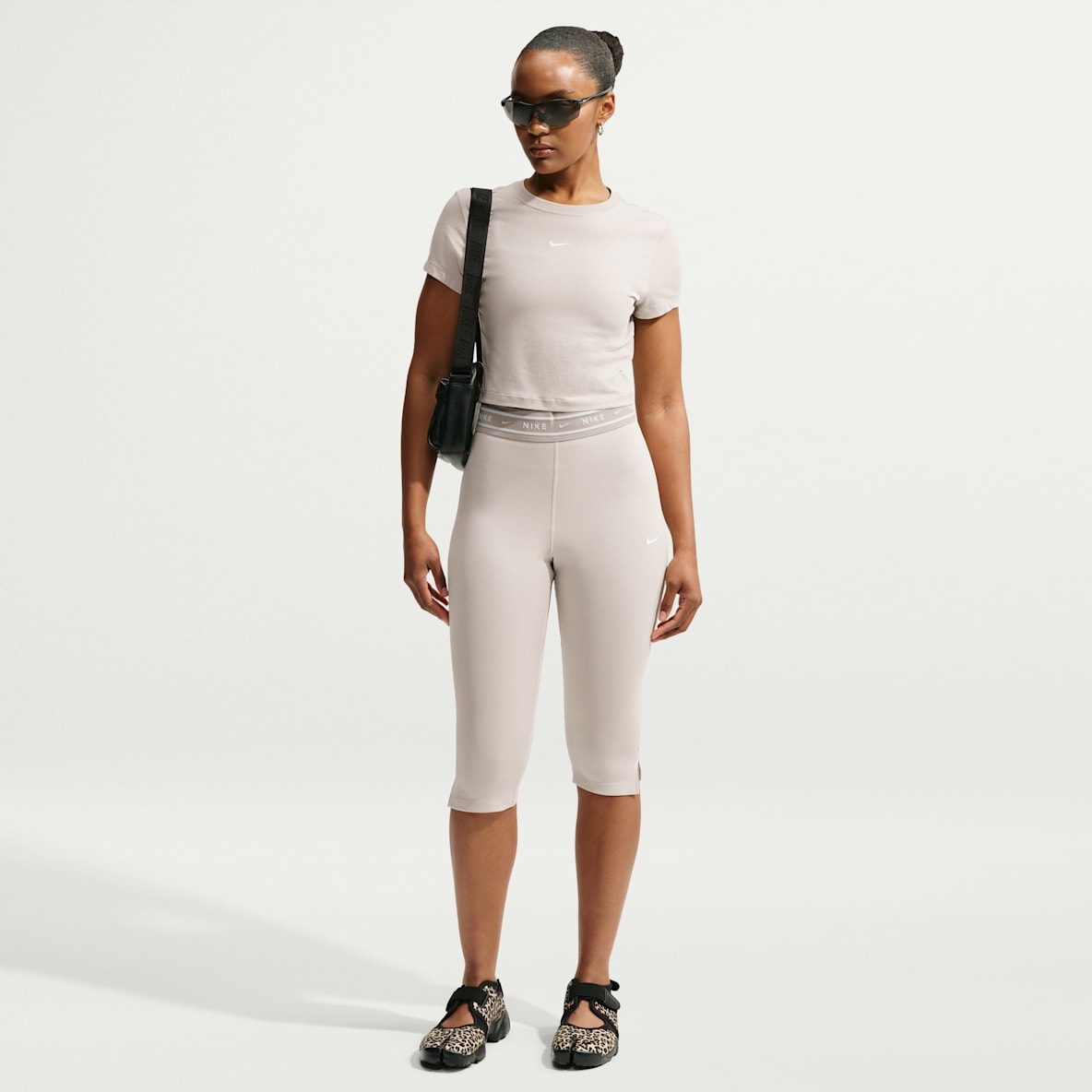 Nike Sportswear Chill Jersey Women's Tight High-Waisted Capri Leggings