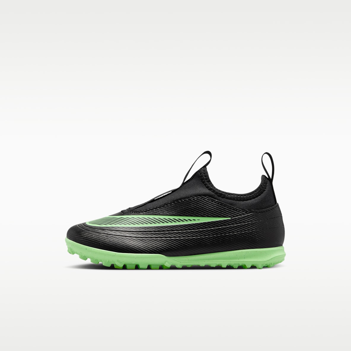 Nike Jr. Mercurial Vapor 17 Club Tacos de futbol para pasto sintético (turf) de corte low para niños de preescolar