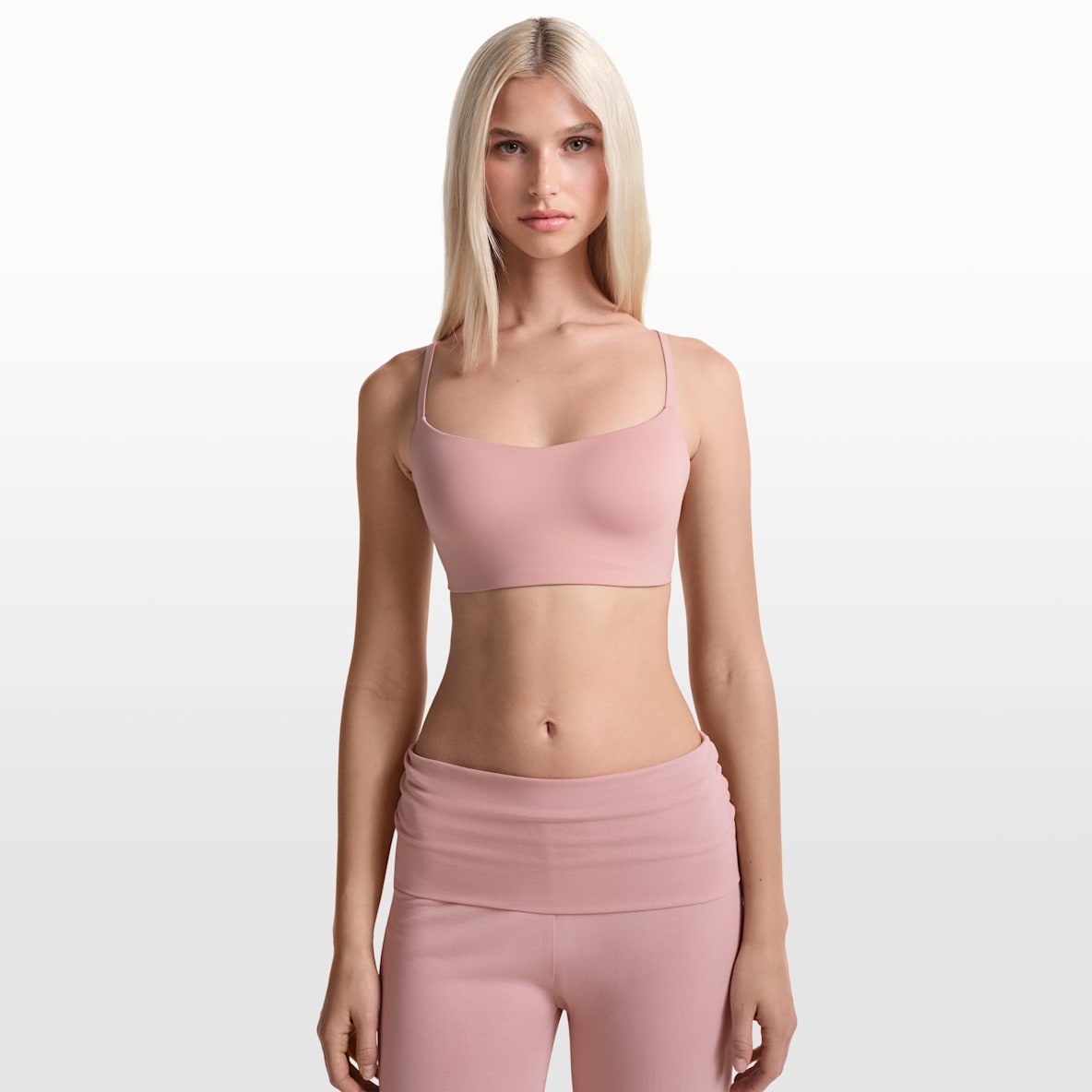 NikeSKIMS Matte Bra Cami moldeado para mujer
