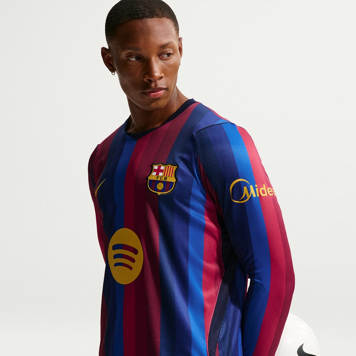 F.C. Barcelona 2026/27 Stadium Home Men's Nike Dri-FIT Football Replica Long-Sleeve Shirt