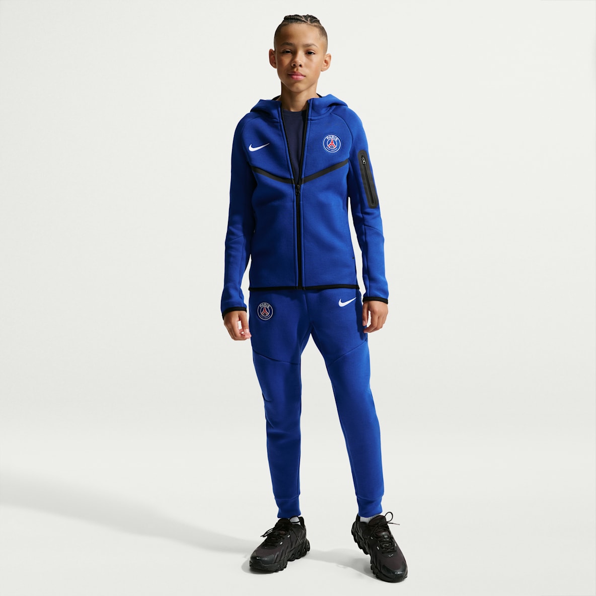 Paris Saint-Germain Tech Fleece Older Kids' (Boys') Nike Football Joggers