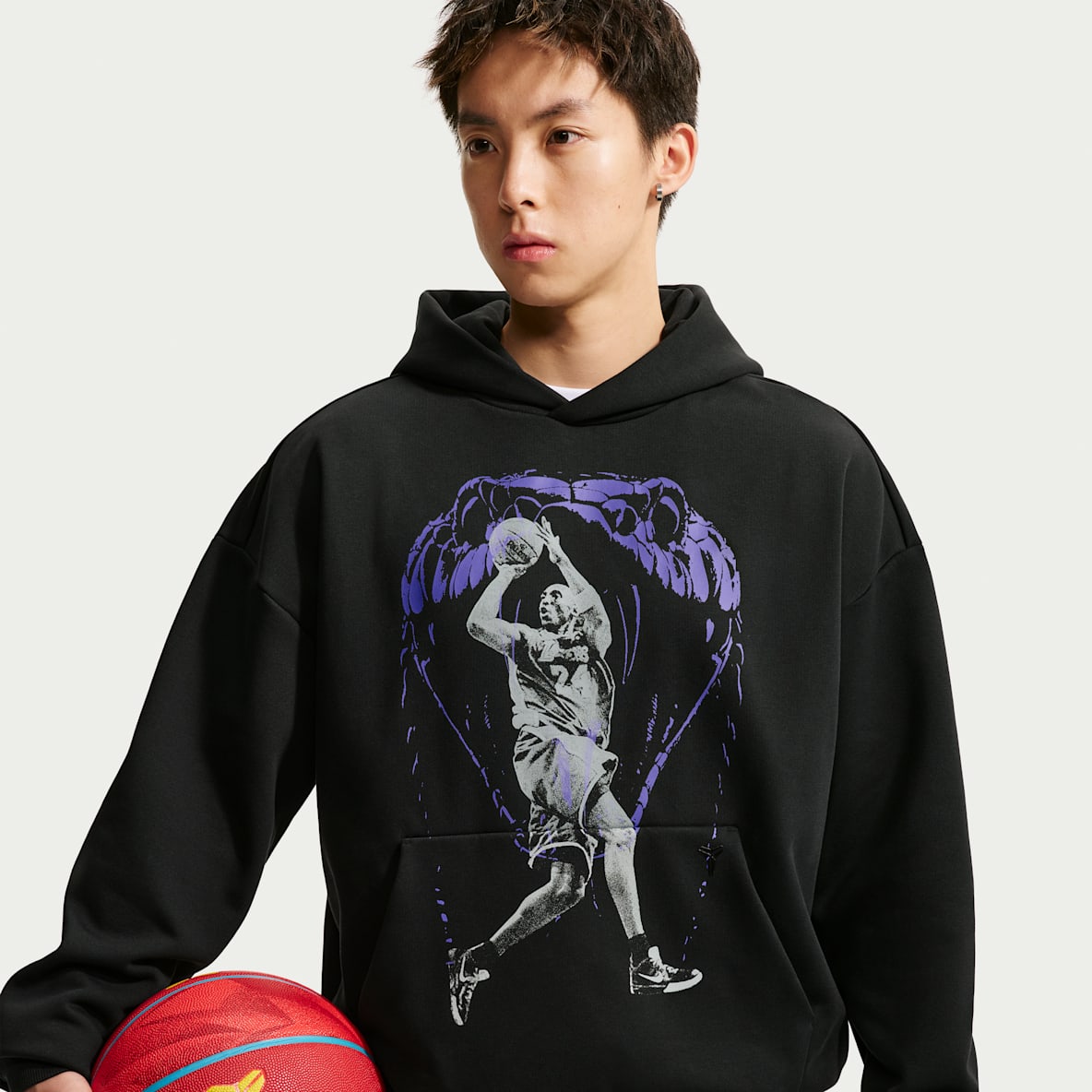 Kobe Nike Standard Issue Men's Nike Therma-FIT Basketball Hoodie