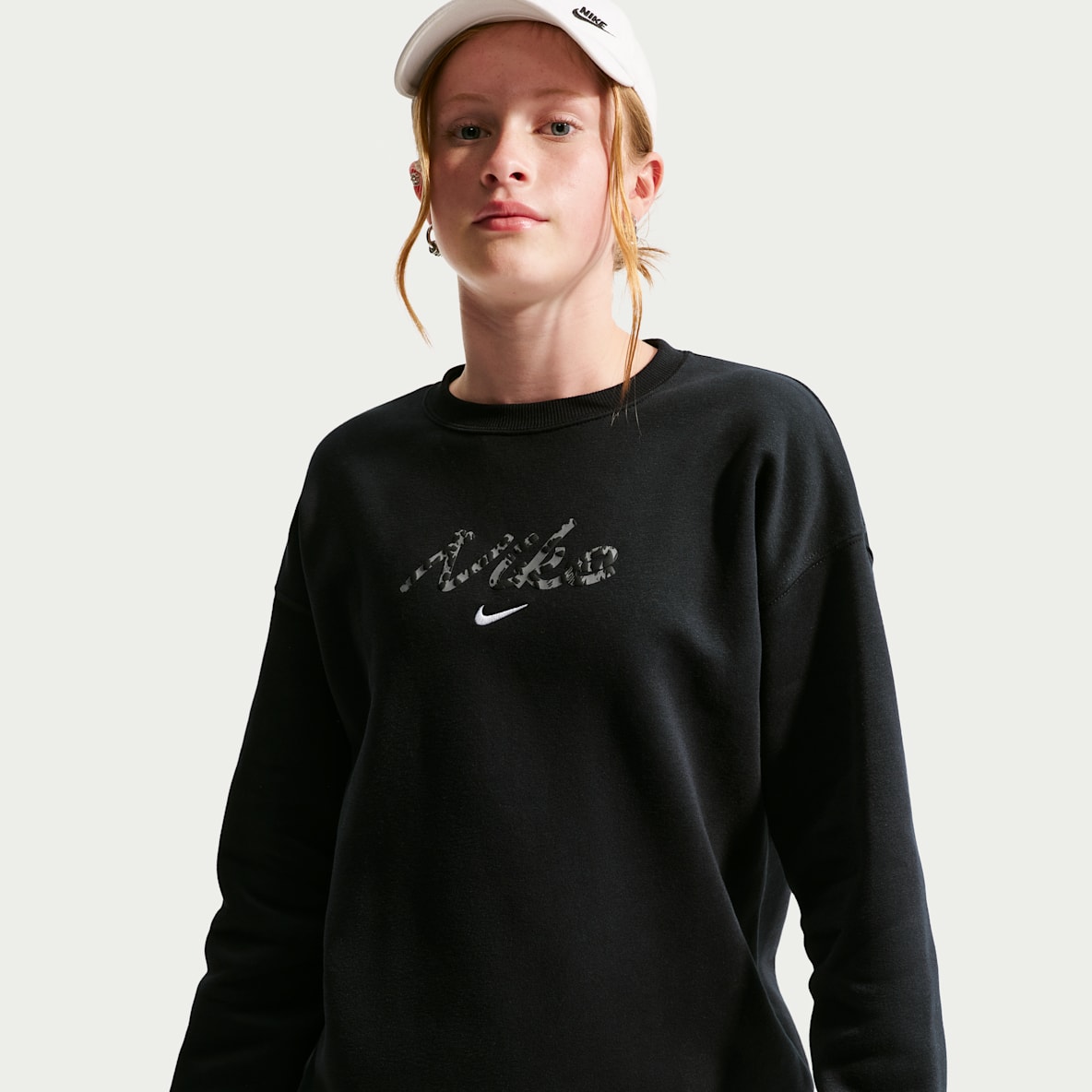 Nike Sportswear Studio Fleece Older Kids' (Girls') Oversized Crewneck Sweatshirt