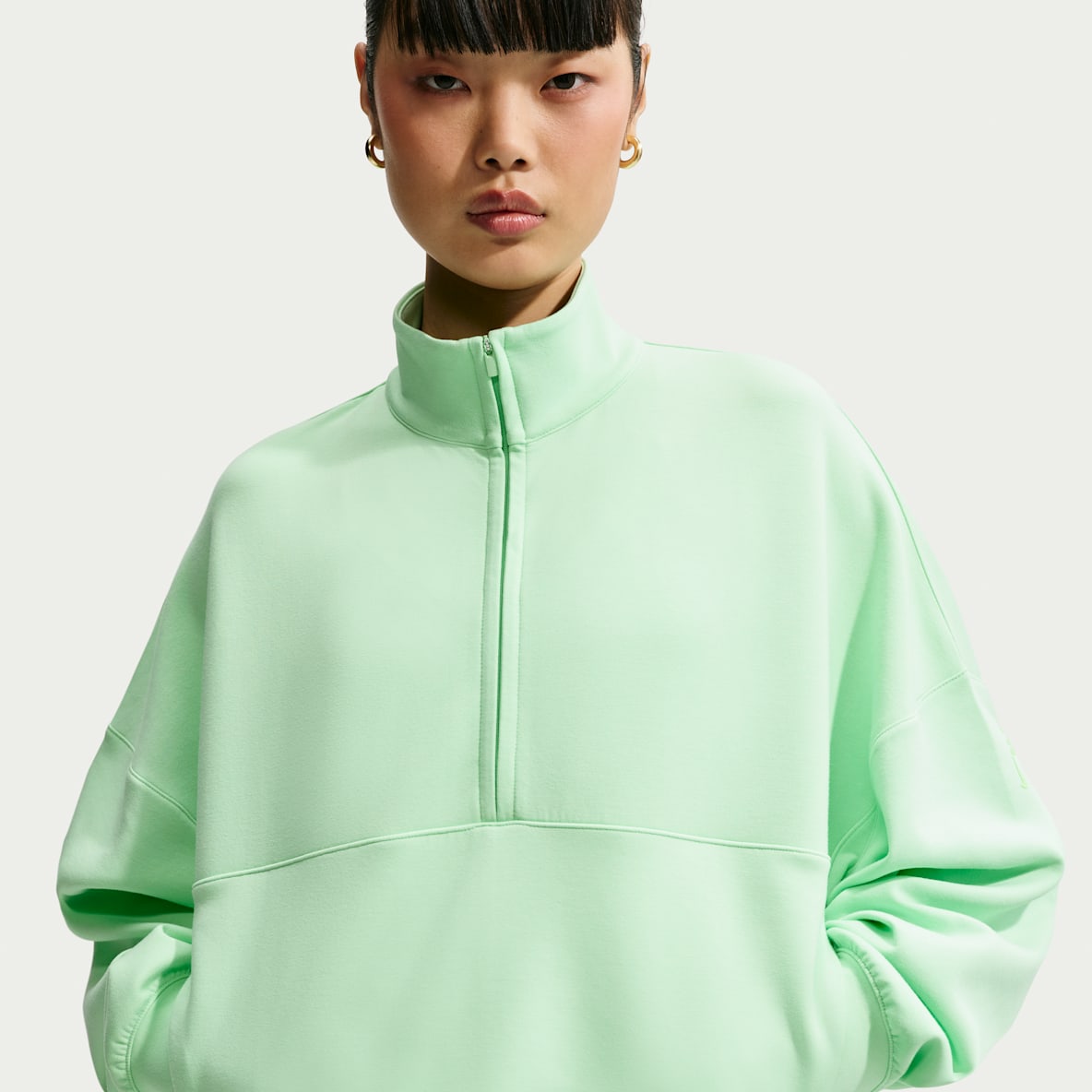 Nike 24.7 ImpossiblySoft Women's Dri-FIT Oversized 1/2-Zip Top