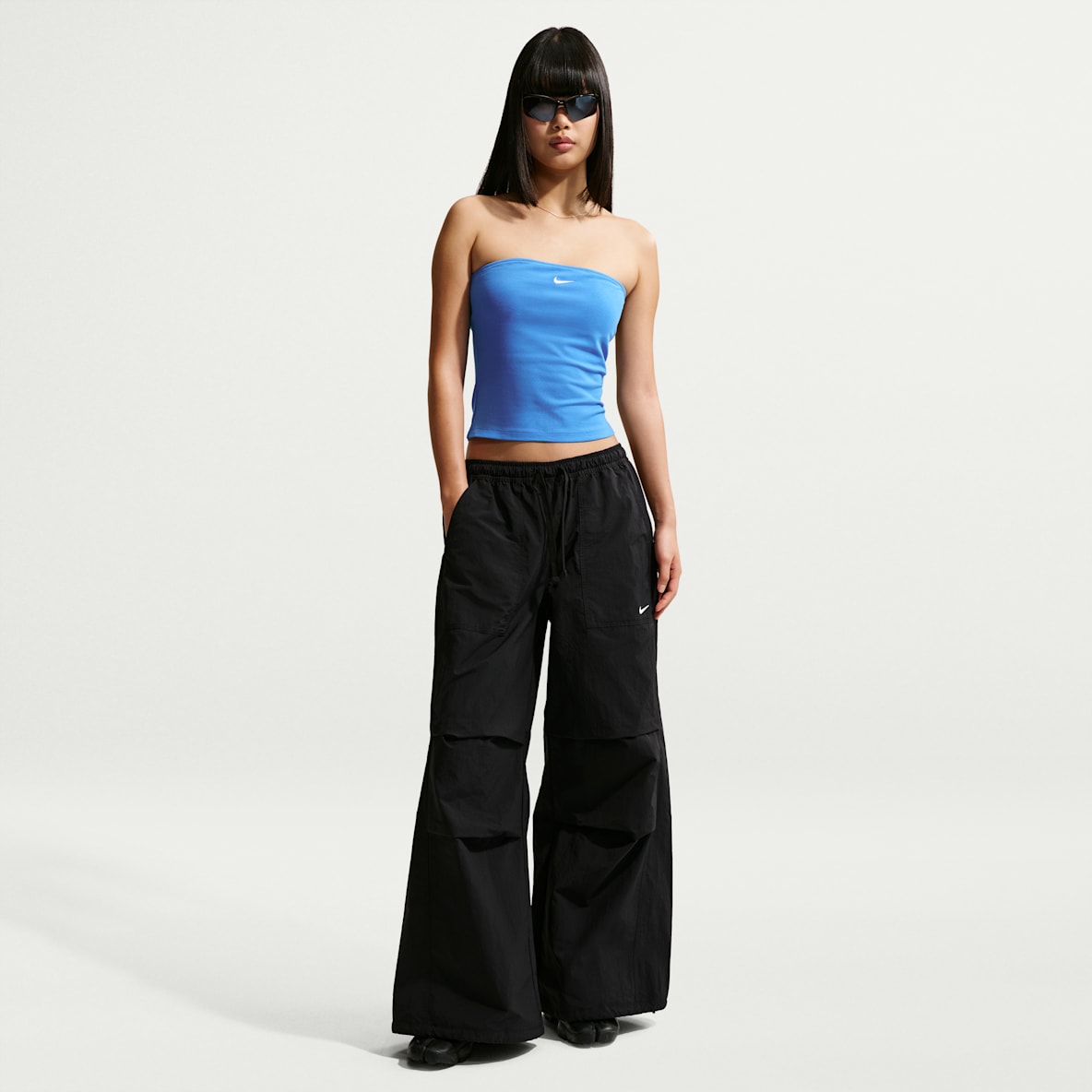 Nike Sportswear Pantalon ample structuré à taille mi-haute pour femme