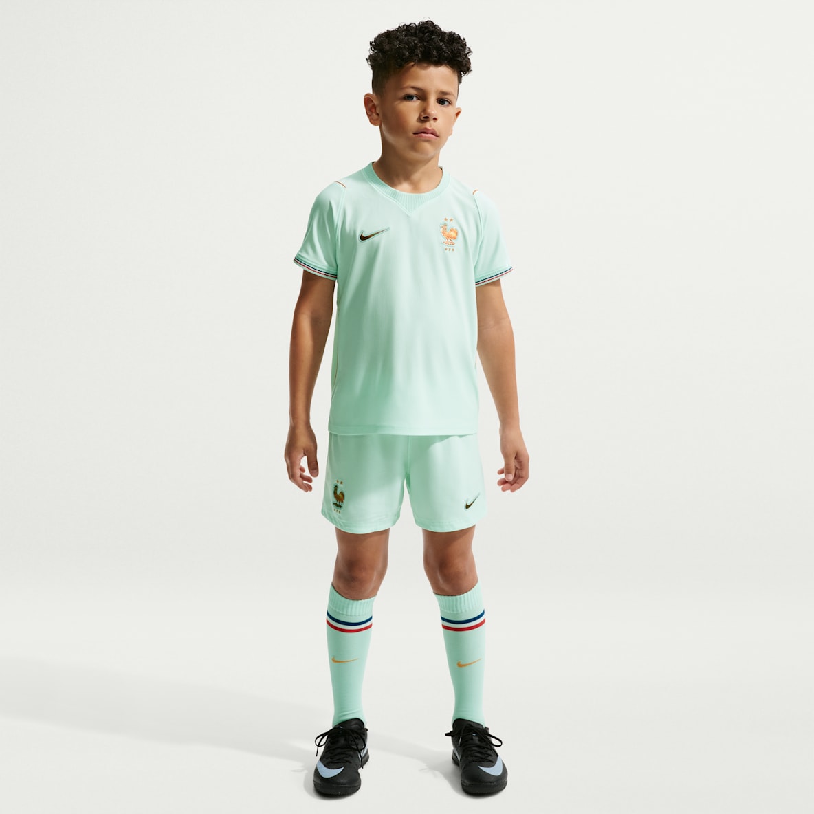 Francia visitante 2026 Stadium Kit de 3 piezas de fútbol Nike Replica para niños talla pequeña