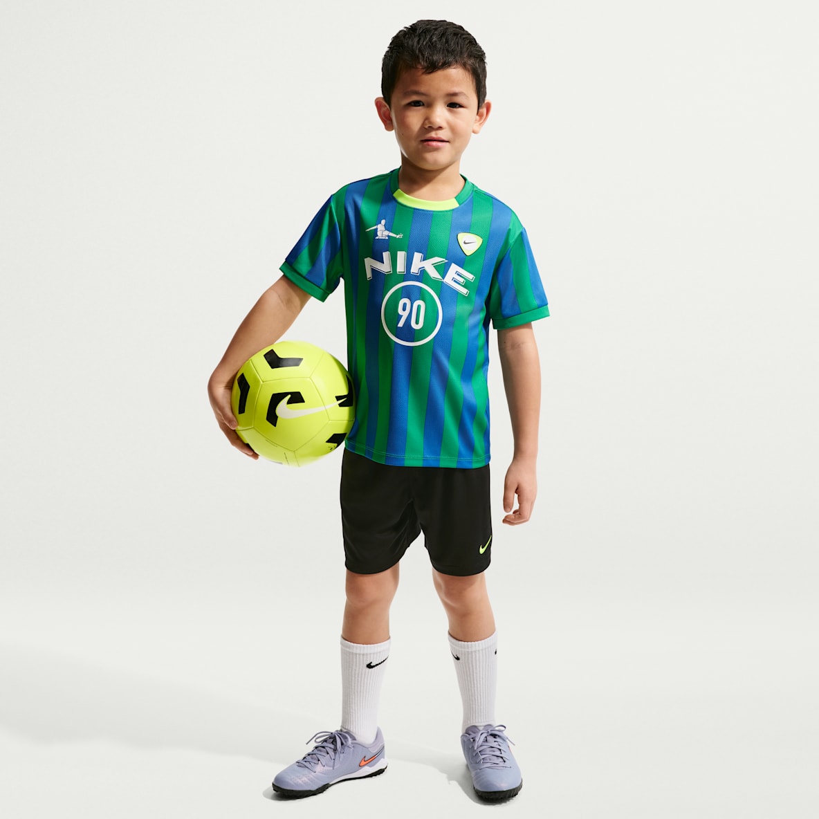 Nike Sportswear Goal Mode Conjunto de 2 piezas con shorts para niños talla pequeña