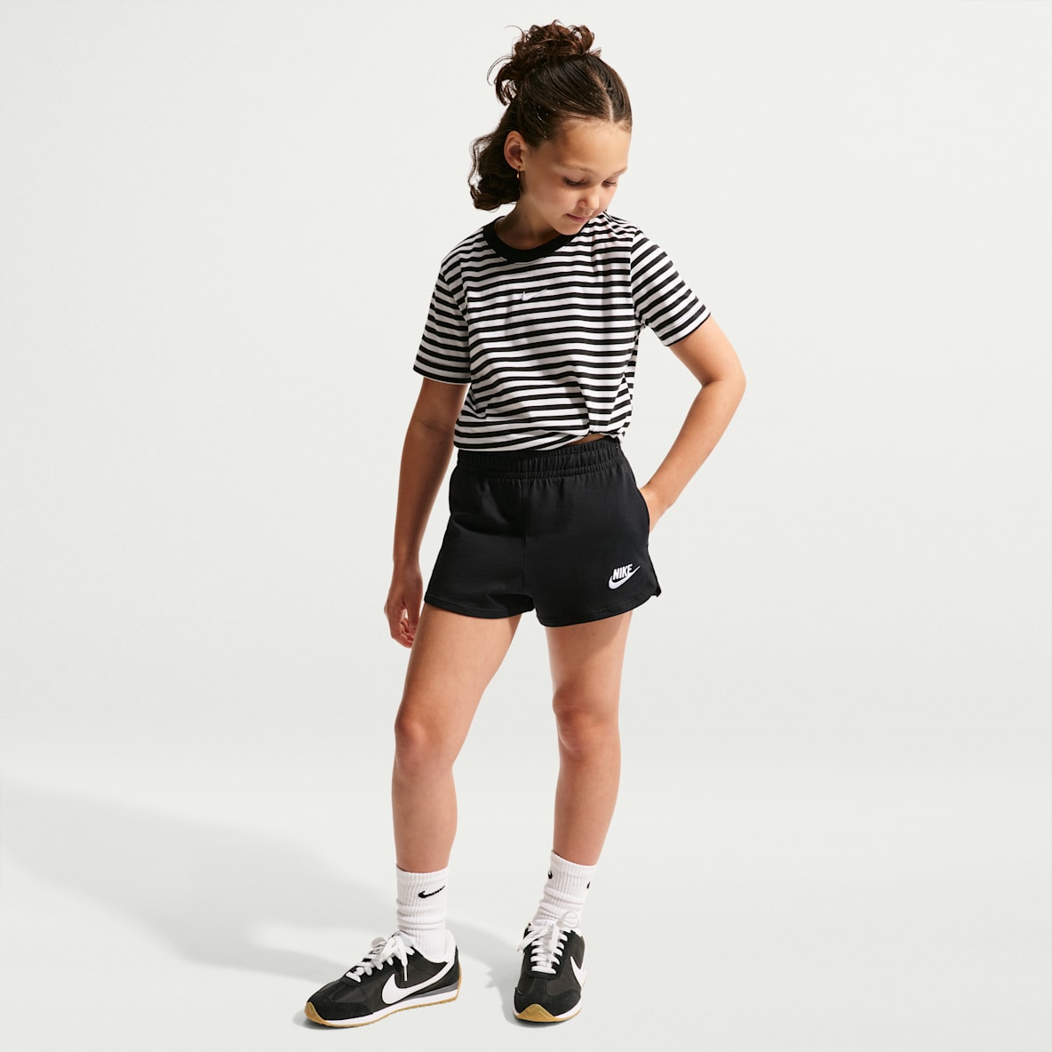 Nike Sportswear Older Kids' (Girls') Jersey Shorts
