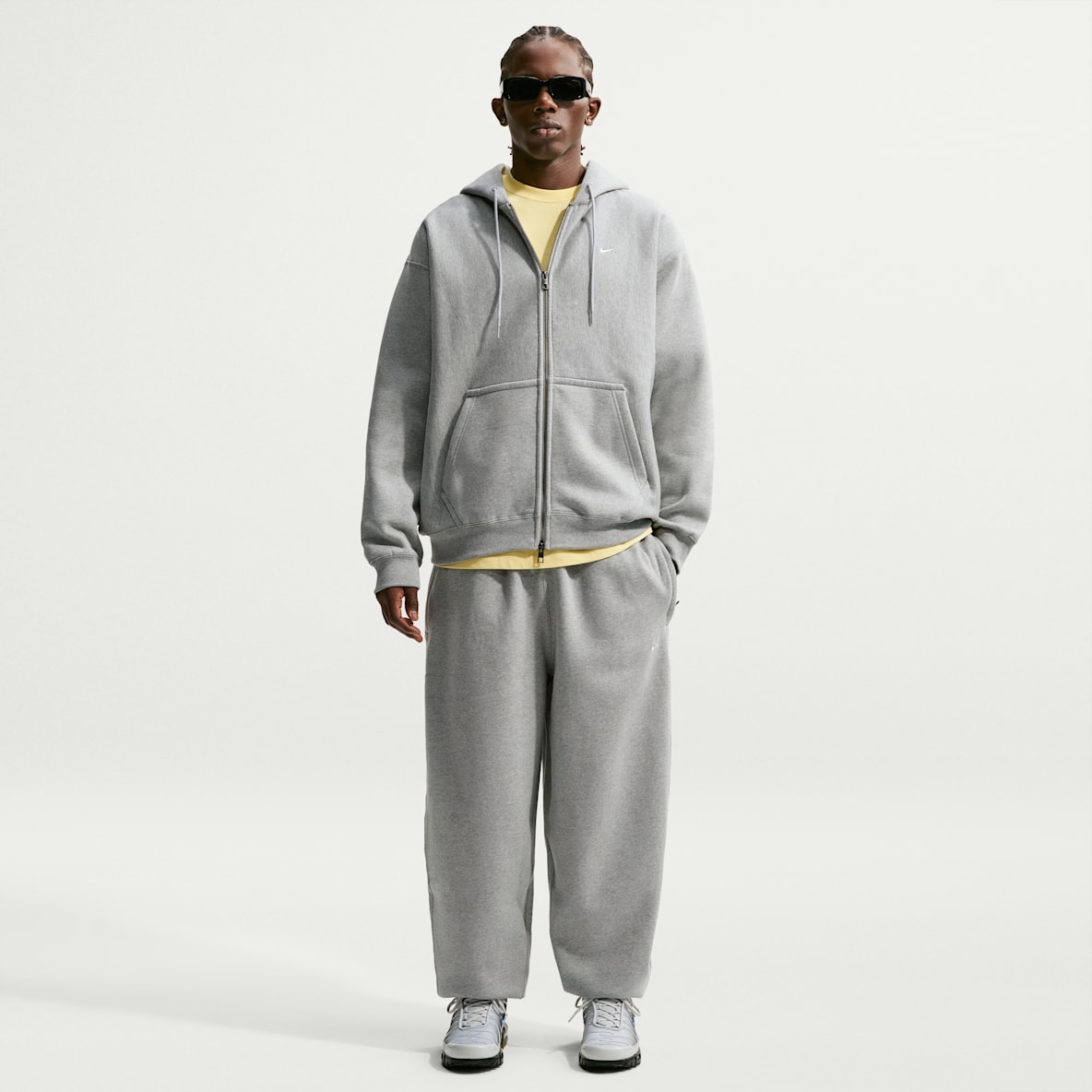 Nike Solo Swoosh Men's Cuffed Fleece Pants