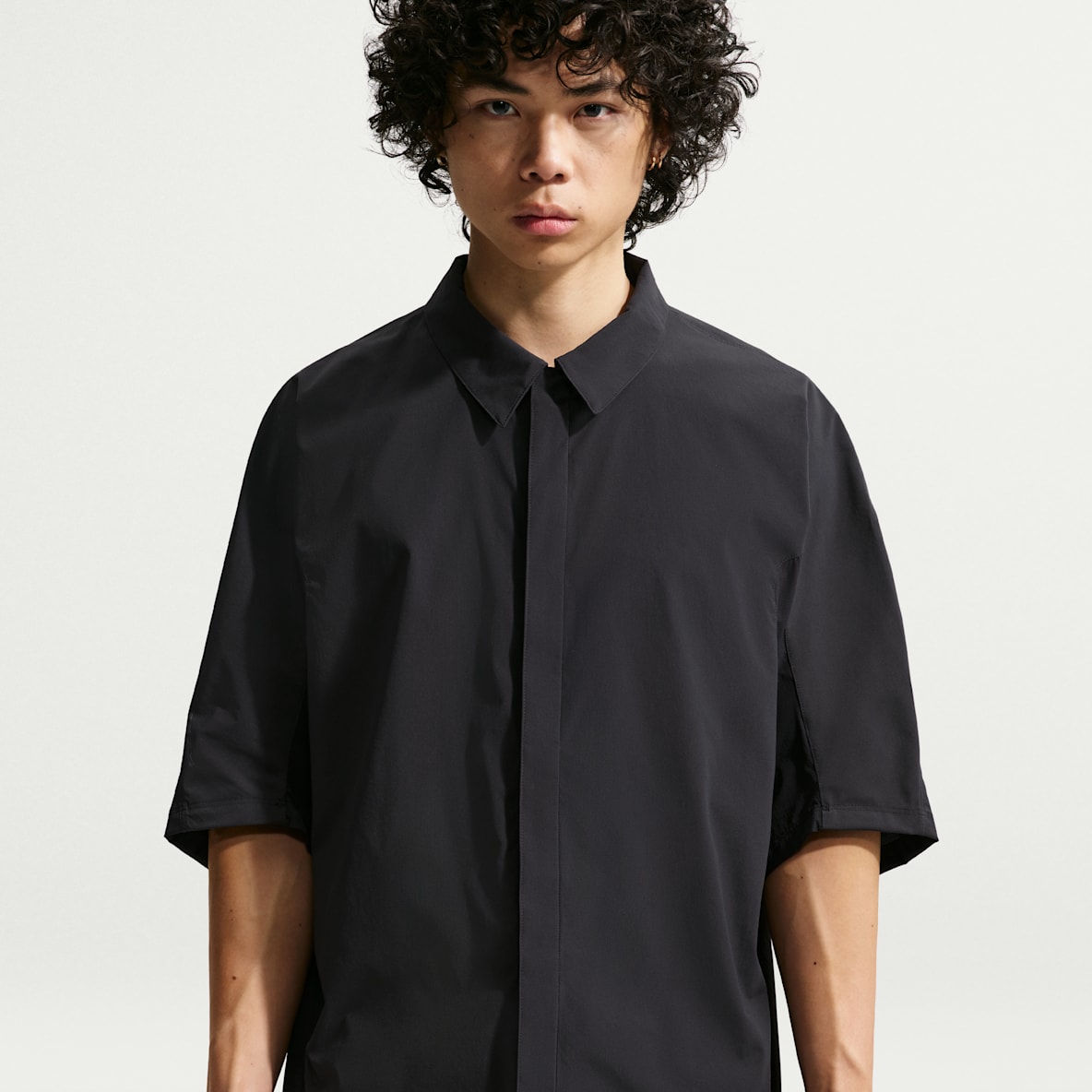Nike Tech Helios Men's Dri-FIT Short-Sleeve Top