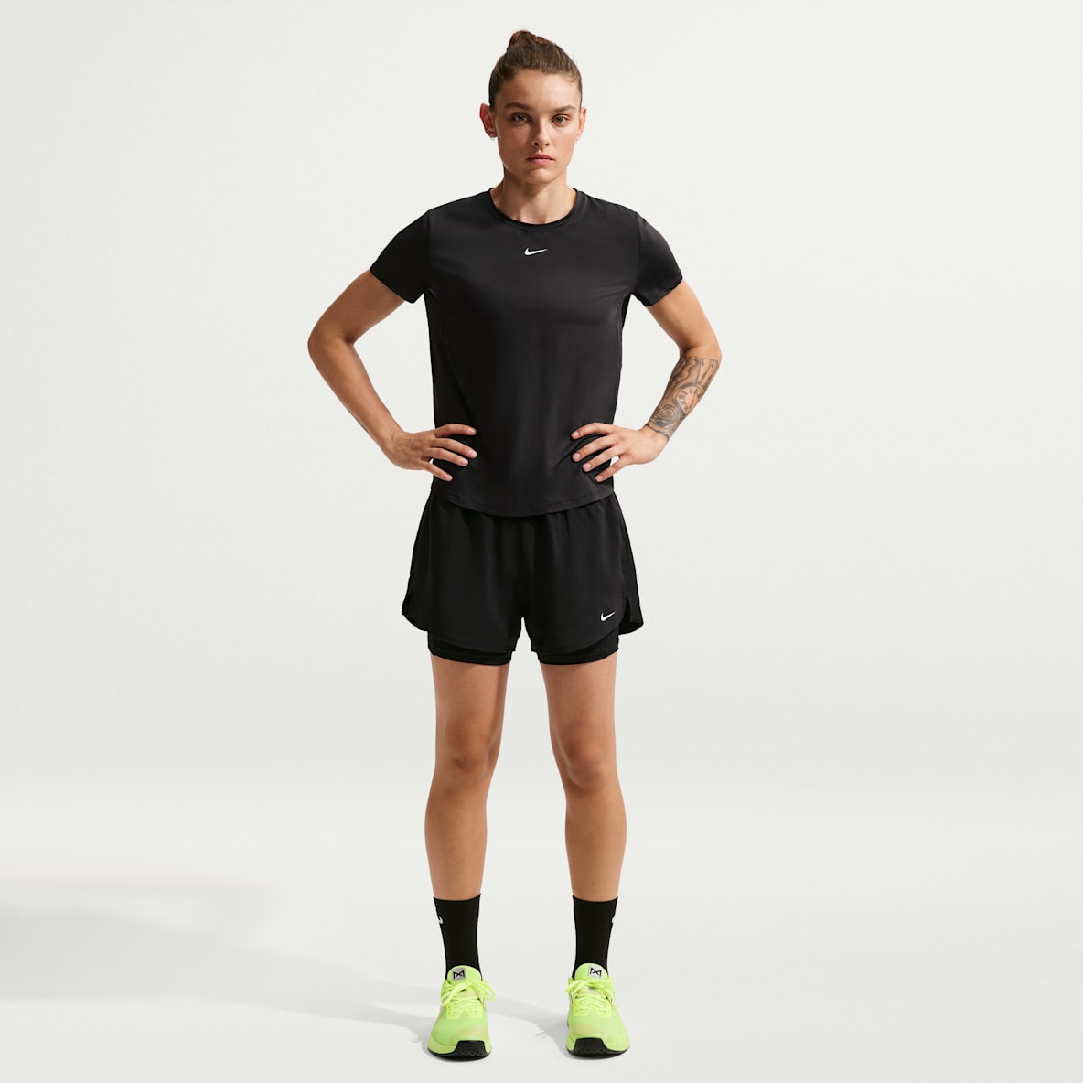 Nike One Short 2-en-1 taille haute 8 cm Dri-FIT pour femme