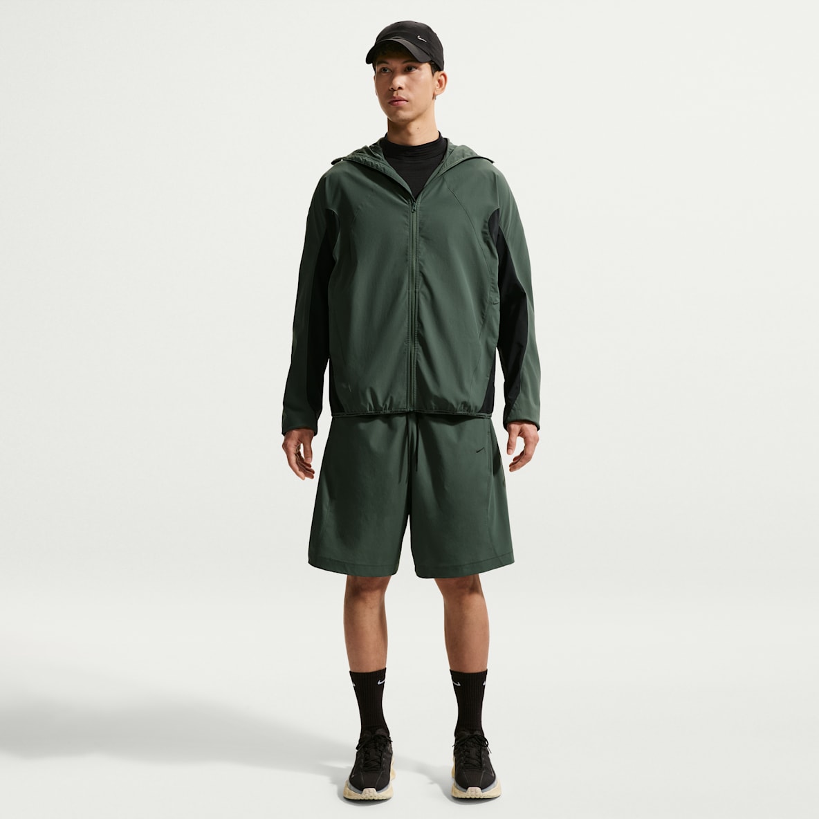 ナイキ テック ヘリオス メンズ Dri-FIT ショートパンツ