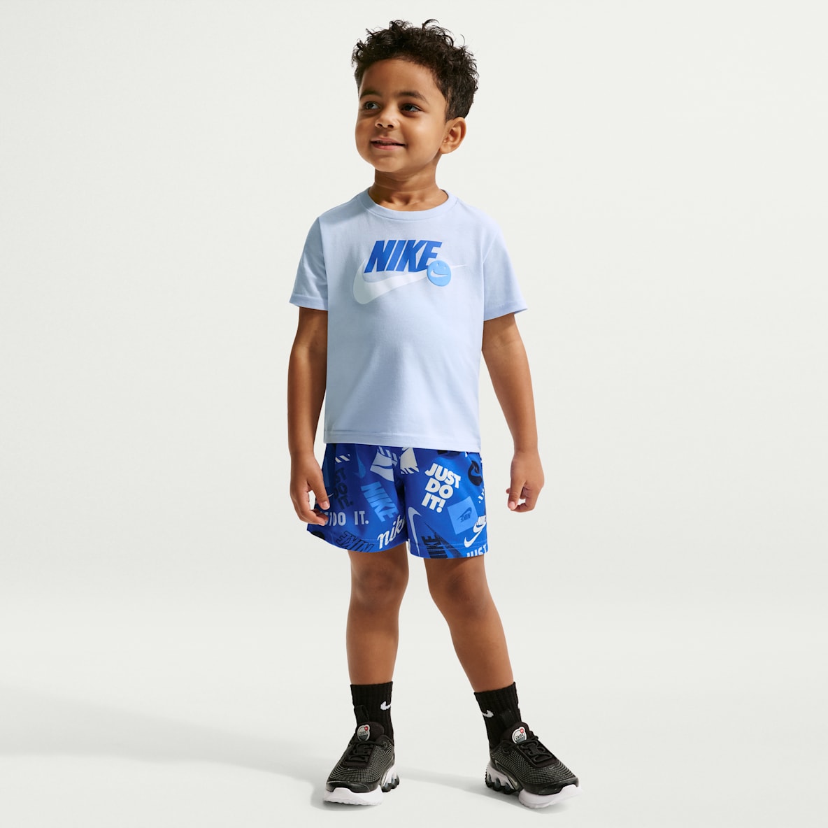 Nike Sportswear Conjunto de dos piezas con shorts estampados In The Zone infantil
